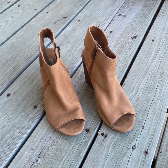 BOGO❗️Steve Madden leather booties - Picture 3 of 7